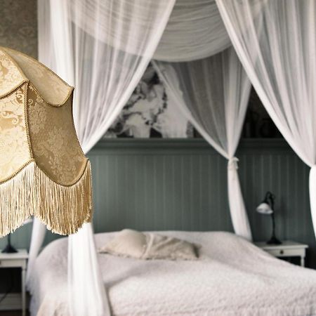 ヴァールベリ Okens Bed & Breakfast エクステリア 写真