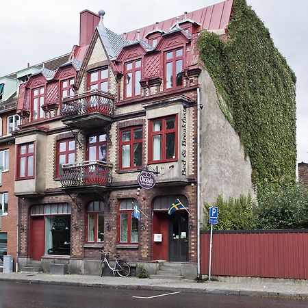 ヴァールベリ Okens Bed & Breakfast エクステリア 写真