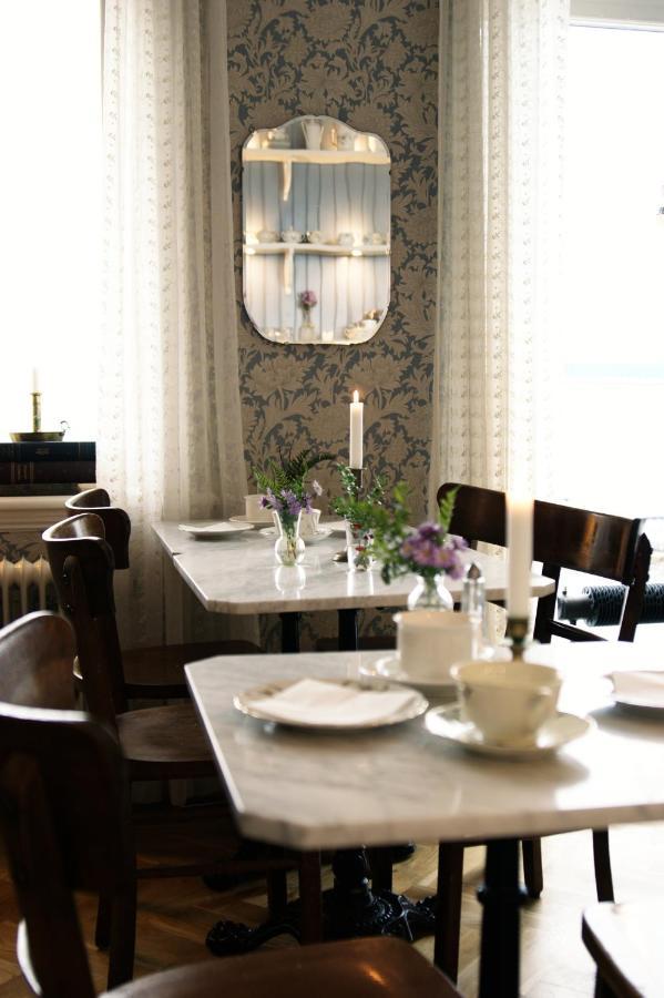 ヴァールベリ Okens Bed & Breakfast エクステリア 写真