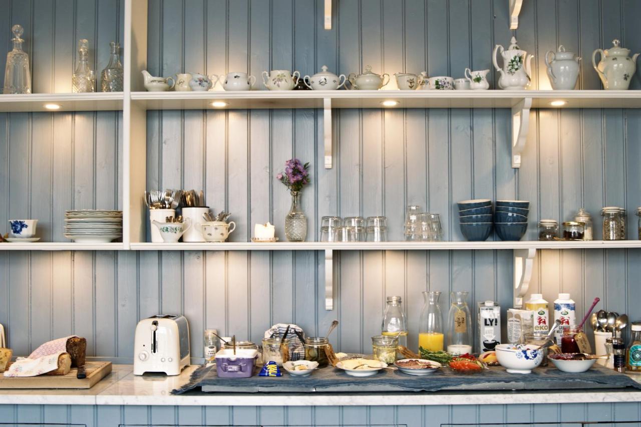 ヴァールベリ Okens Bed & Breakfast エクステリア 写真