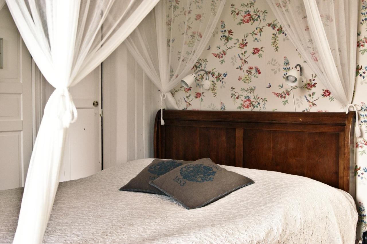 ヴァールベリ Okens Bed & Breakfast エクステリア 写真