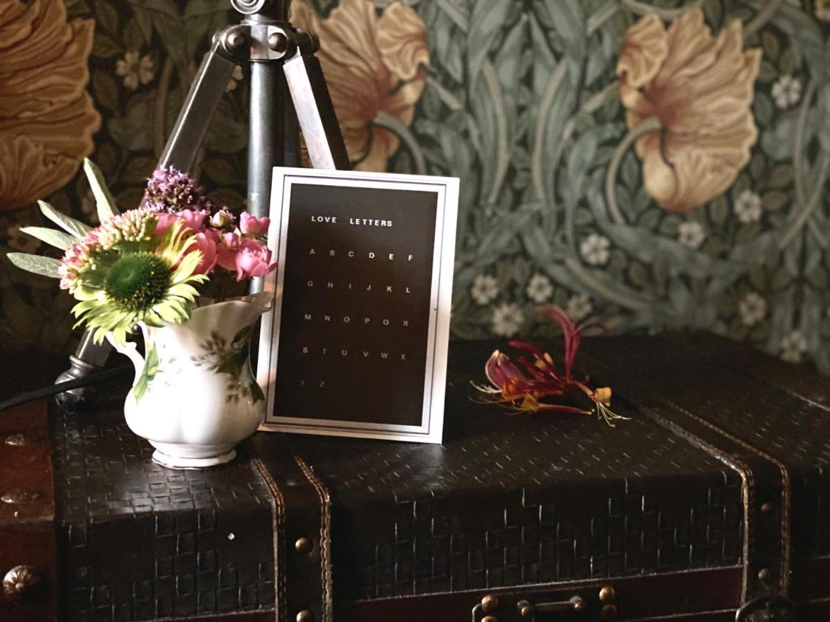 ヴァールベリ Okens Bed & Breakfast エクステリア 写真