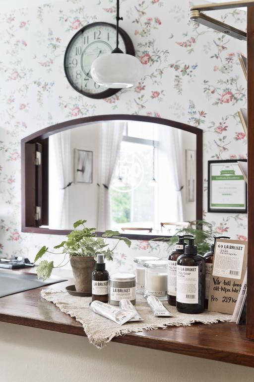 ヴァールベリ Okens Bed & Breakfast エクステリア 写真